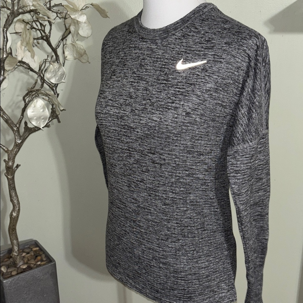 Nike Running Women's Heathered Gray Long Sleeve Tee - Picture 2 of 3